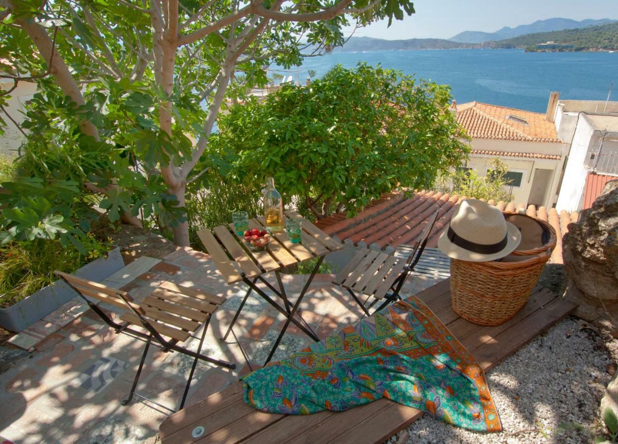 Sto Roloi Island Houses Poros Town Dış mekan fotoğraf